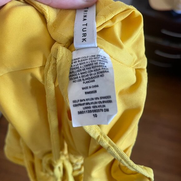 Trina Turk  Joplin Jacquard Petal cutout Plunge One Piece Swimsuit Size 10 - Picture 7 of 7